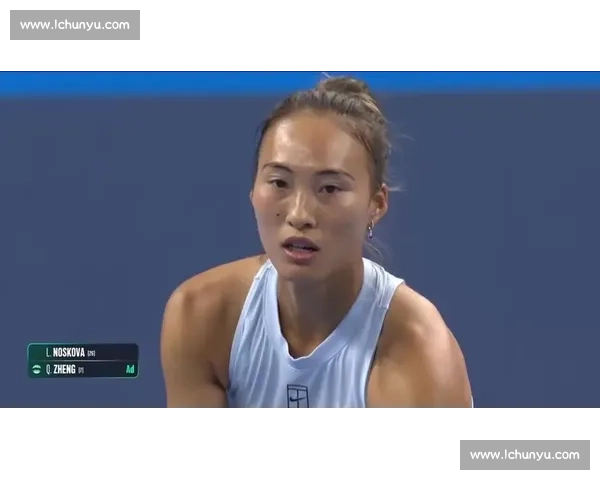 郑钦文决胜盘遭逆转！6-4 扳平仍难敌辛纳科娃